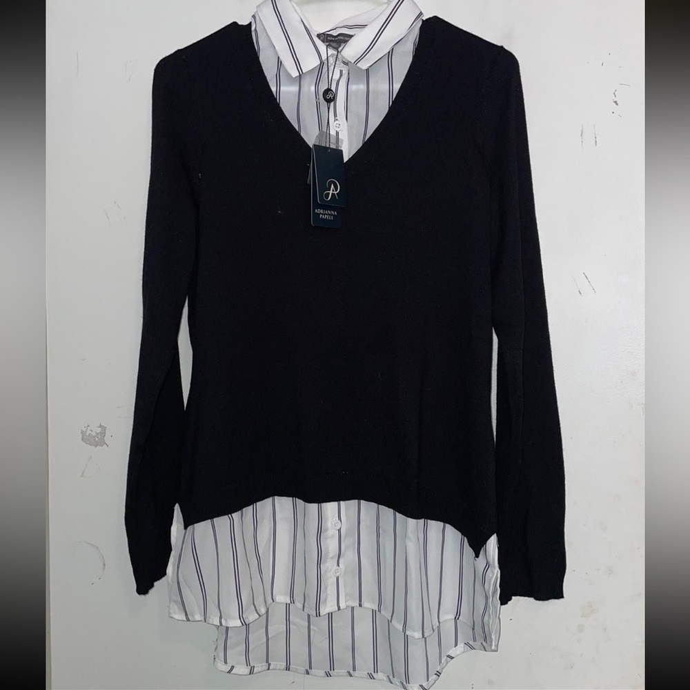Adrianna Pappell Women’s Medium Vneck Twofer Sweater